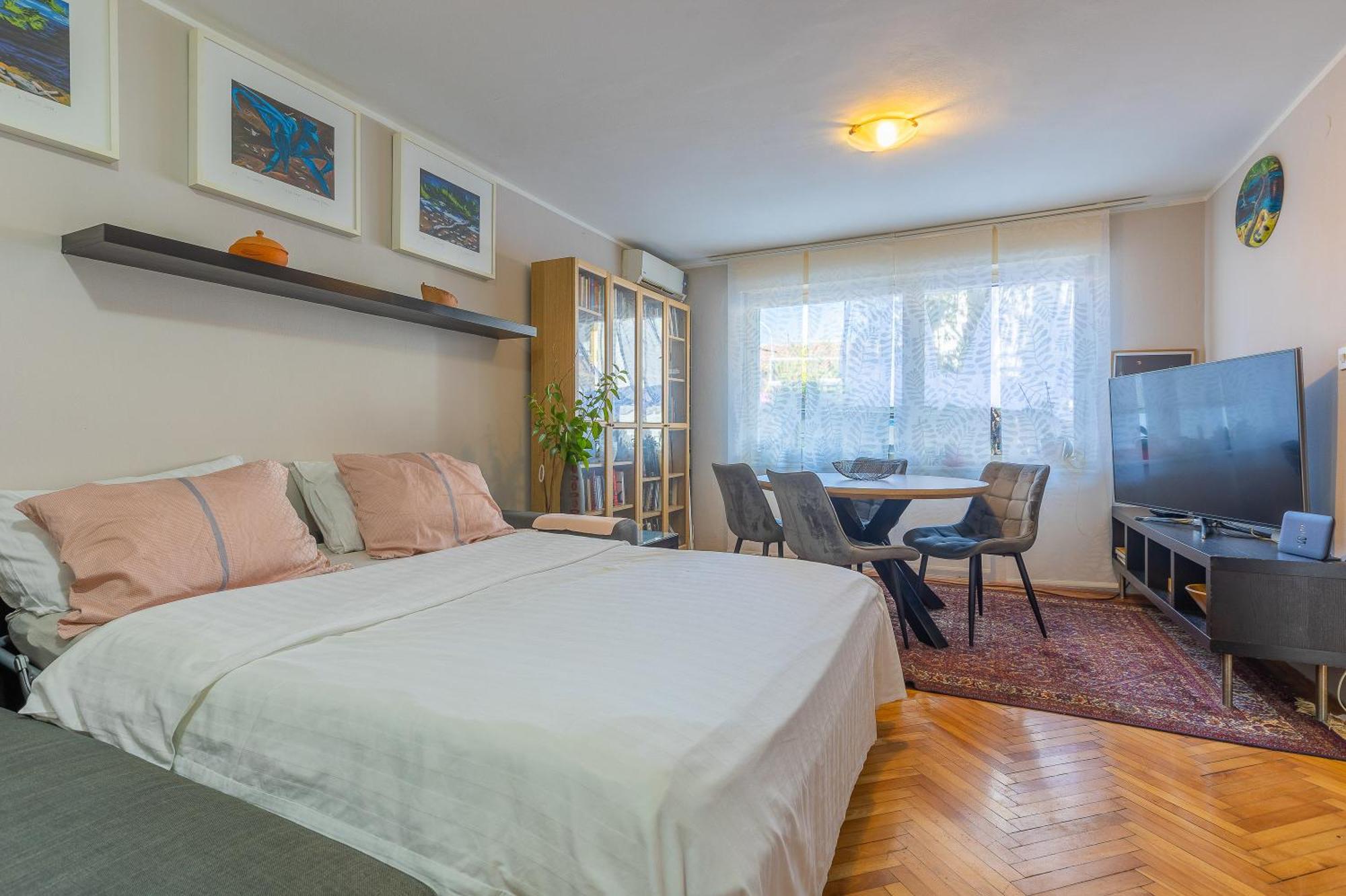 Manu Apartment